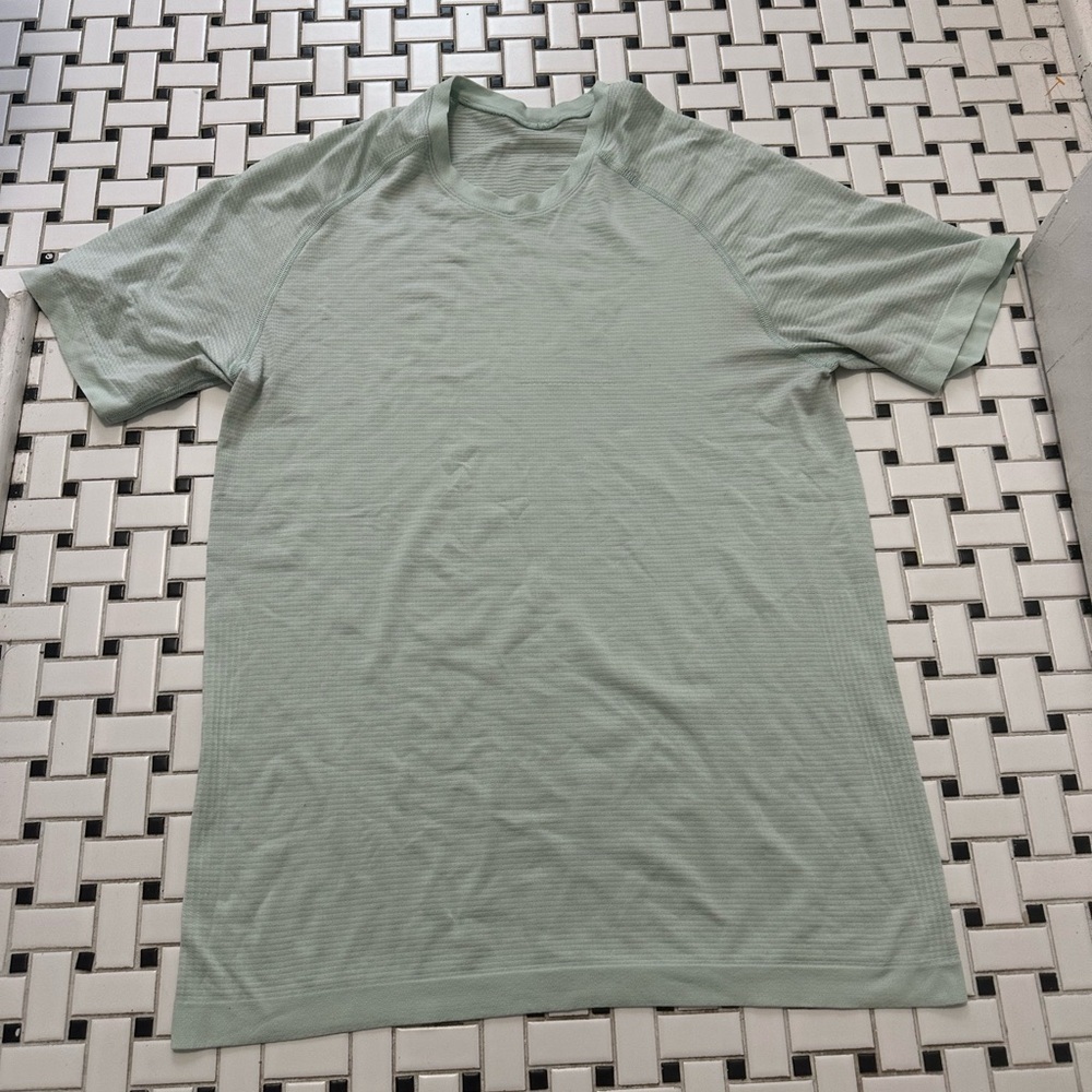 lululemon athletica Light Green Short Sleeve Tee